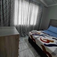 Mama R's Hostel life experience, hotel cerca de Newcastle Airport - NCS, Newcastle