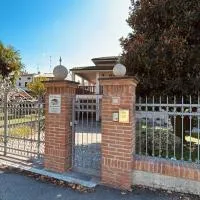 Villa Marisa, хотел в Boretto