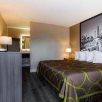 Super 8 by Wyndham Rockford South, hotel near Chicago Rockford International - RFD, Rockford