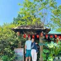 Làng Sinh Thái Ngọc Đồng - Eco Village Retreat、Thanh Sơnのホテル