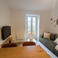 Le Terra Redon - T2 centre ville - 6 min gare - local vélo, хотел в Редон