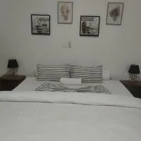 La Villa Moris, meublée et bien située, готель у місті Лібревіль