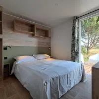 Suite Hôtel, hotel Le Temple-sur-Lot városában
