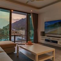 2BR Penthouse with Private Pool Rooftop Absolute Twin Sands 5404, h&ocirc;tel &agrave; Patong Beach