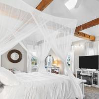 Luxurious 1875 centrally located Canton Akron home, large primary BR & sunset view, hotel near Akron-Canton Regional Airport - CAK, Uniontown