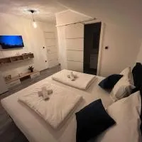 DM Rooms lll, hotel i Gornji Vakuf