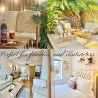 Rodwell में, होटल The Palms at No10 - Spacious and Family Friendly