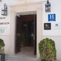 Hotel Esmeralda, отель в городе Осуна