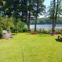 Mrągowo Pokoje nad jeziorem، فندق في مارونجوفو