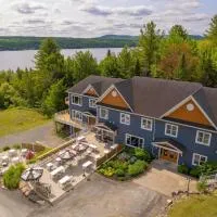 Au Sommet du Lac Magog, hotel u gradu 'Magog-Orford'