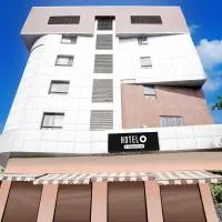 Super Hotel O Nashik Road Formerly The Address Hotel, hotell i Nashik