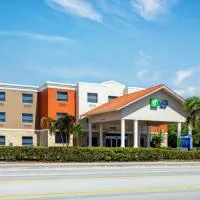 Holiday Inn Express & Suites Lantana by IHG, hotell sihtkohas Lantana