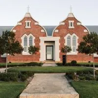 The Benev - Wellness Accommodation, hotel in Beechworth