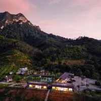 Khaosok River Stone Resort & Camp, hotel a Ban Thung Lang Tham