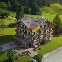 Rifugio Cereda - Dormitory, hotel em San Martino di Castrozza