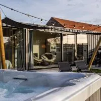 De Hoeveschuur, hotel i Riemst