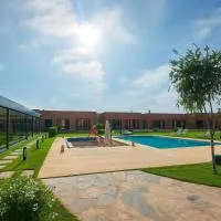 Dar Fatma Charming Moroccan Guesthouse with Pool & Hammam, hotelli Sidi Bibissä