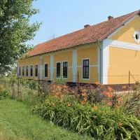 Peregi Vendégház, hotel di Mezőhegyes