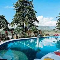 Sunrise Garden Lake Resort, hotel sa Lahit