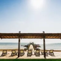 Exclusive Apartments in Thalassa Beach Resort, Close to Casinos، فندق في Vokolidha