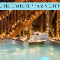 Spacious cottage in forest with spa, hotel din apropiere de Aeroportul Internațional Mont Tremblant - YTM, La Macaza