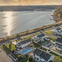 4BR Open Concept &middot; Sunset View &middot; Pool & Near Ocean, kh&aacute;ch sạn gần Monmouth Executive - BLM, Neptune City