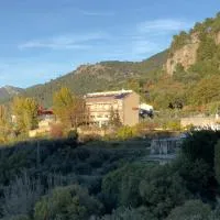 Hotel San Julian, hotel di Burunchel