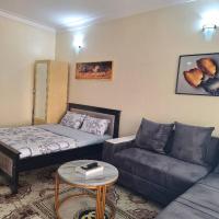 Shishi's Staycation Studio, hotel near Entebbe International Airport - EBB, Entebbe