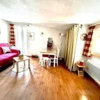 Appartement centre Vars les Claux 150 m des pistes, hotel di Vars