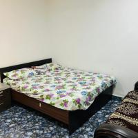 Karana guest house, hotel cerca de Aeropuerto de Gwalior - GWL, Jararua