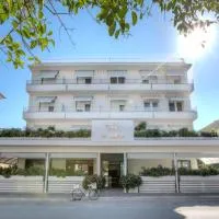 Hotel La Pineta, מלון בפינטו
