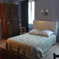 Vaste chambre au centre du bourg, hotelli kohteessa Saulieu