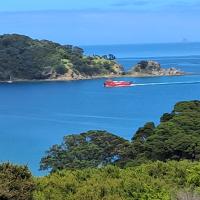 The Bach Tryphena, hotel poblíž Letiště Great Barrier Island - GBZ, Tryphena
