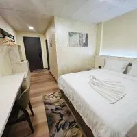 Lunar Lodge 漫月楼 - Mountain Top Tranquil Luxury Rooms at Eco Valley Retreat Balung 豐之谷, hotel sa Tawau