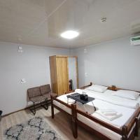 Caravan Hostel, hotel cerca de Aeropuerto Internacional de Taskent - TAS, Tashkent International Airport