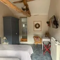 Mas d'Ambayrac chambres d' hôtes et gites, hotel v destinaci Promilhanes