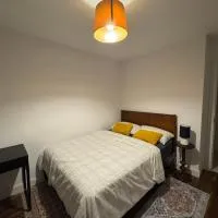 Cozy Double Room in a Quiet Estate Near Airport and Blanchardstown, Hotel in Tyrrelstown