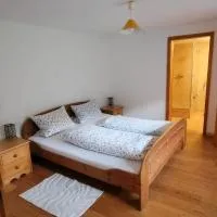 Ferienwohnungen zur Ölmühle, hotel di Steinsfeld