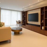 Marvelous 3BR 2BA Beachfront TLV By SweetyGuest, hotel en Tel Aviv