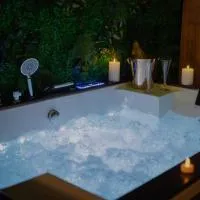Loft avec Spa Privatif, hotel v destinaci Frameries
