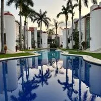 Amplio y lujoso departamento en Ixtapa, מלון באיקסטפה