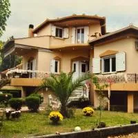 Tzelak Village House, hotell i Palaiomonástiron