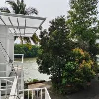 Retreat Rivera where Serenity Meets the River, hotel in Green Island