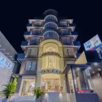 De Glance Hotel, Near Surat Railway Station, hotel a Surat