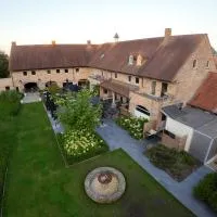 Ferme d'Ecavée โรงแรมในCelles