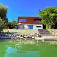 Seehaus 22- Lake house with private beach, viešbutis mieste Grafenwörth