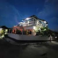 Luxury Posada inn, хотел в Los Amates