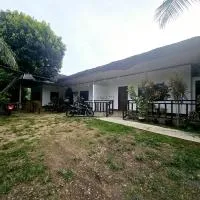 Rooms in Apo-estin, hotel di Cangatuyom