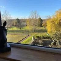 Rural Lake View in Welford upon Avon, hotel in Binton