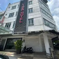 Liner hotel, hotel Simpang városában